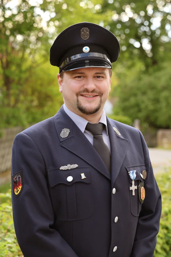 Basti Schießl.jpg